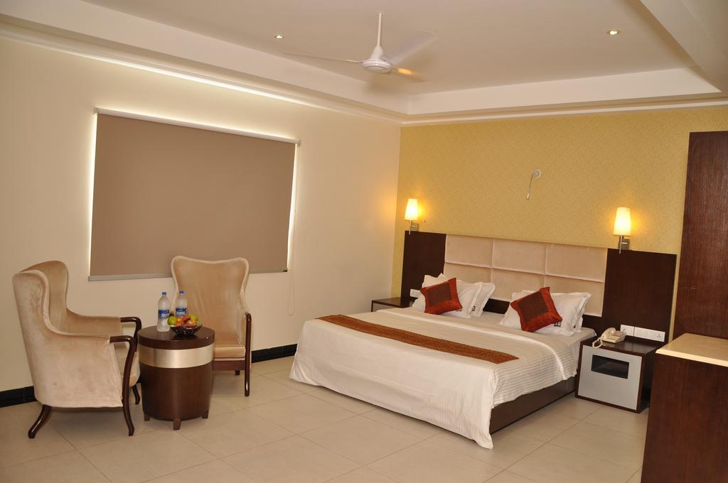 Hotel Shaans Tiruchirappalli Zimmer foto